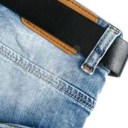 Рваные женские джинсы бойфренд